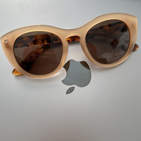 Salvatore Ferragamo - Picture 6 of 10